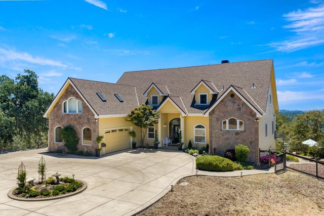 6881 Sagittarius Dr, Placerville, CA 95667