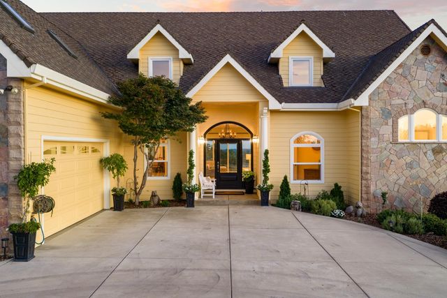 6881 Sagittarius Dr, Placerville, CA 95667