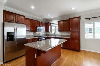 9301 Shirley 16, Northridge, CA 91324