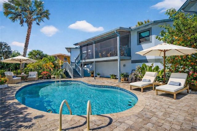 1666 Middle Gulf DR, Sanibel, FL 33957