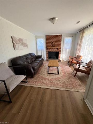 632 N Elm Street, Greensboro, NC 27401