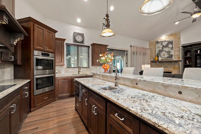 1408 Olivastro, New Braunfels, TX 78132
