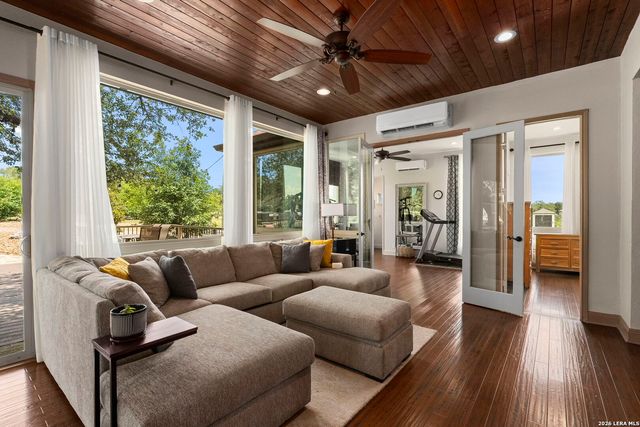1408 Olivastro, New Braunfels, TX 78132