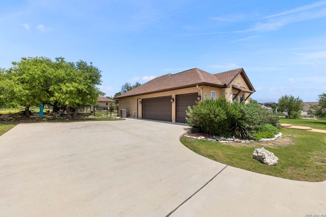 1408 Olivastro, New Braunfels, TX 78132