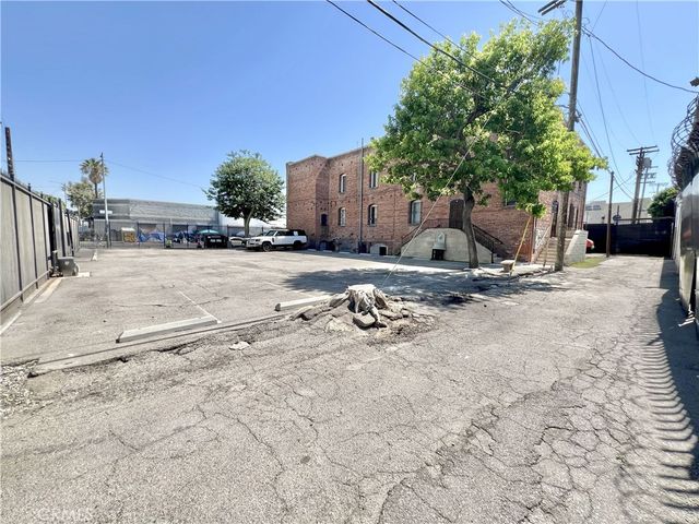 606 E 6th Street, Los Angeles, CA 90021