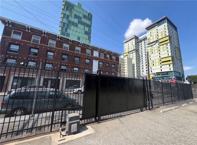 606 E 6th Street, Los Angeles, CA 90021