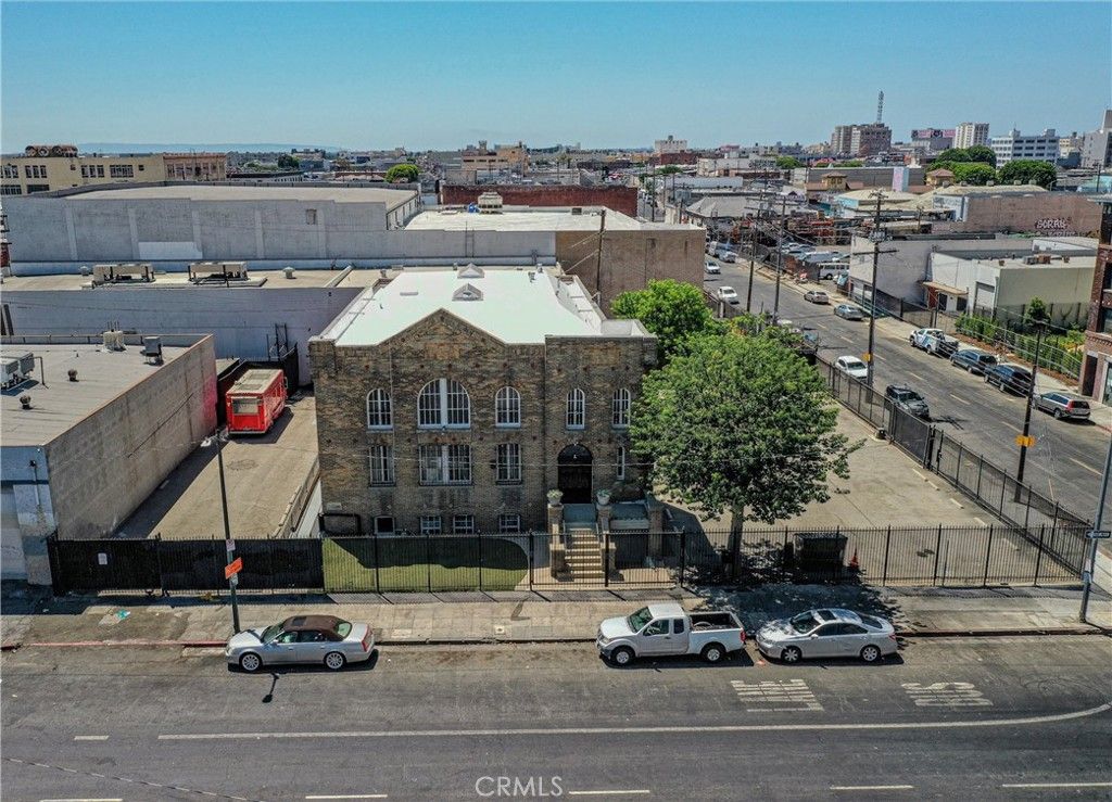 606 E 6th Street, Los Angeles, CA 90021