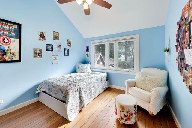 1216 E Mayfair Road, Arlington Heights, IL 60004
