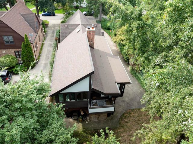 1216 E Mayfair Road, Arlington Heights, IL 60004