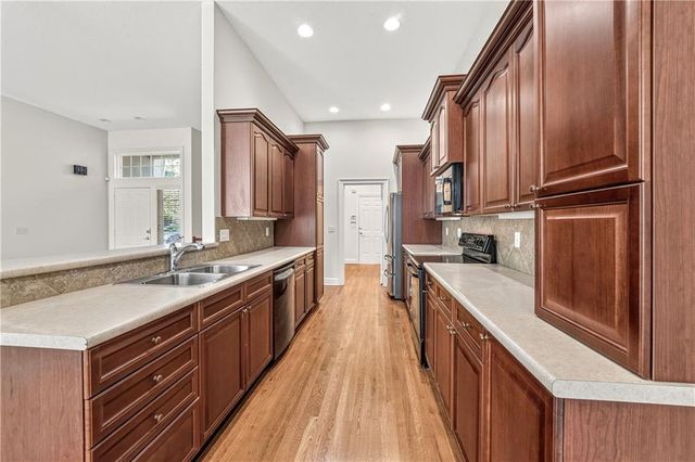 12940 Travis Street, Overland Park, KS 66209