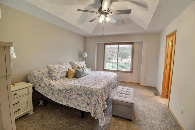 12318 E Lincoln Ct, Wichita, KS 67207