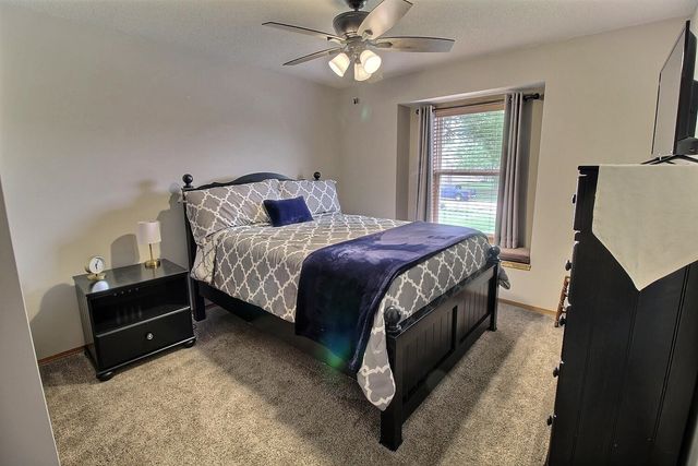 12318 E Lincoln Ct, Wichita, KS 67207