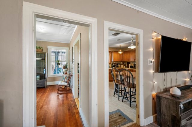 2271 Main St, Warren, MA 01092