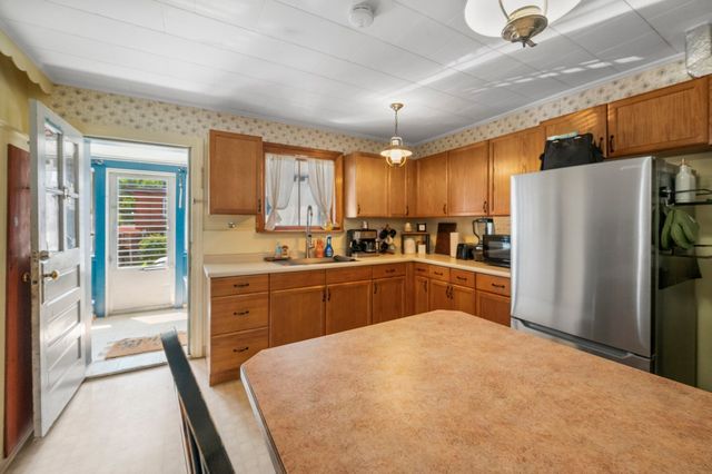 2271 Main St, Warren, MA 01092
