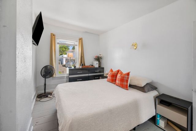 2271 Main St, Warren, MA 01092