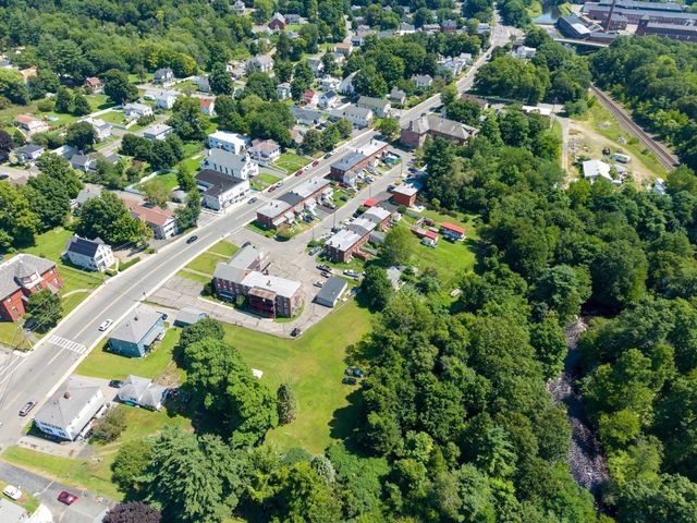 2271 Main St, Warren, MA 01092