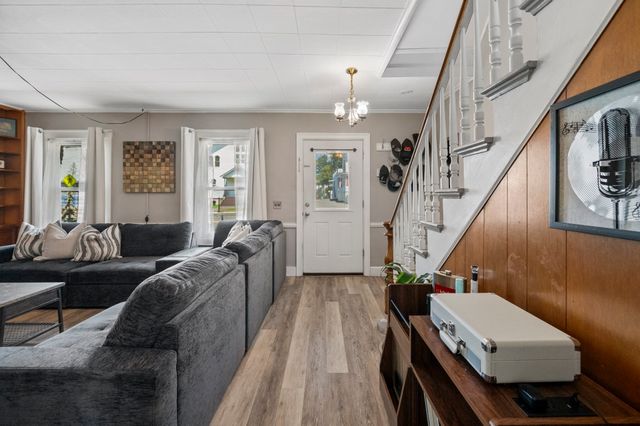 2271 Main St, Warren, MA 01092