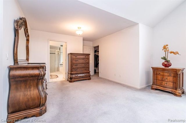 3021 Chinaberry Court, Sterling Heights, MI 48314