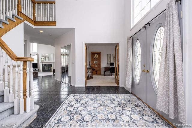 3021 Chinaberry Court, Sterling Heights, MI 48314
