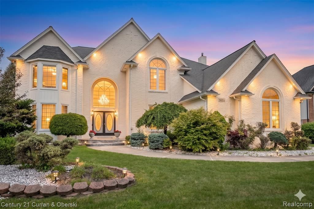 3021 Chinaberry Court, Sterling Heights, MI 48314
