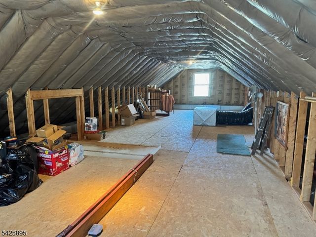 32 Saint Bernards Rd, Rockaway Twp., NJ 07885