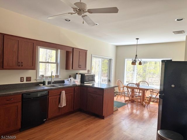 32 Saint Bernards Rd, Rockaway Twp., NJ 07885