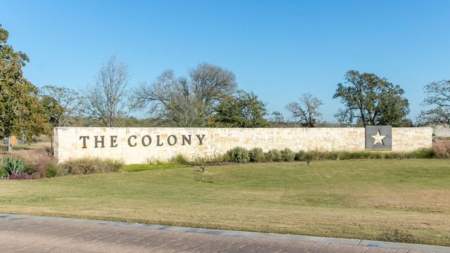 158 Kingswood DR, Bastrop, TX 78602