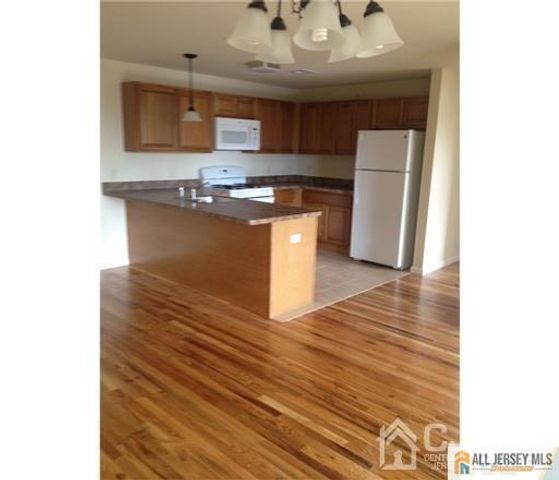 95 Main 2c Street, Sayreville, NJ 08872