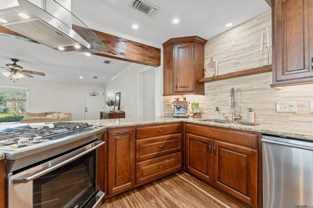 7160 Vice President Dr, Baton Rouge, LA 70817