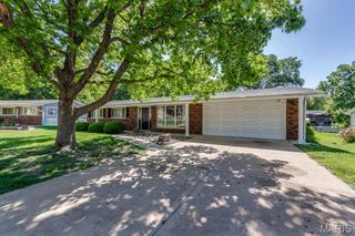 20 Elderwood Court, St Louis, MO 63026