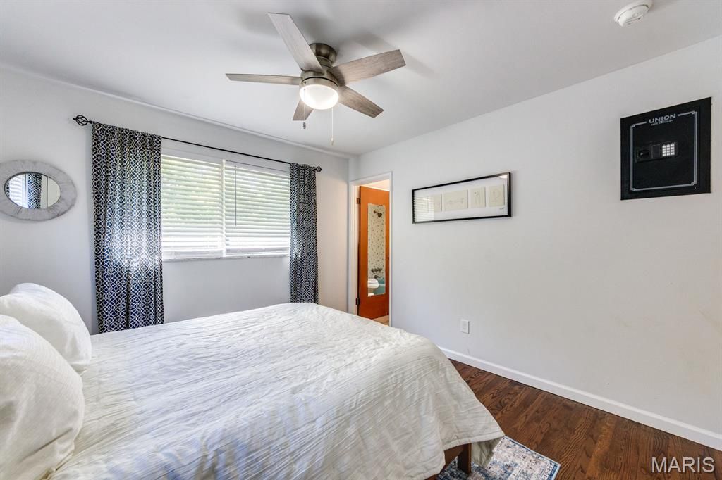 Image 19 of property listing at 20 Elderwood Court, St Louis, MO 63026