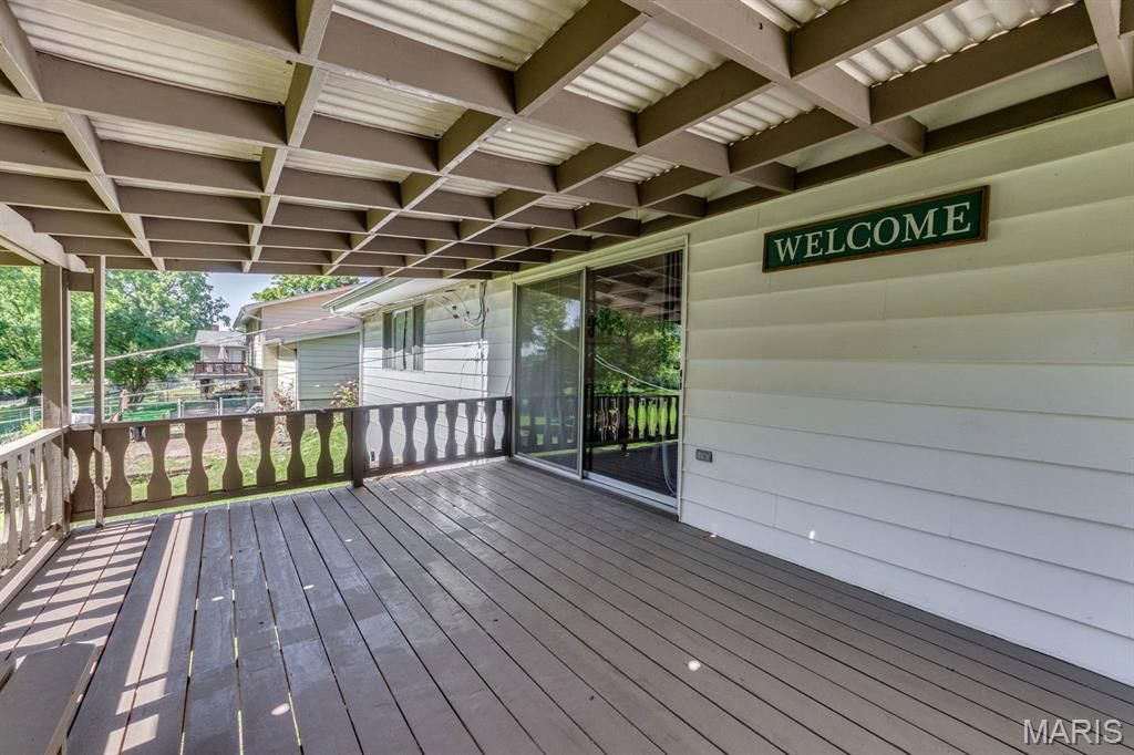 Image 32 of property listing at 20 Elderwood Court, St Louis, MO 63026