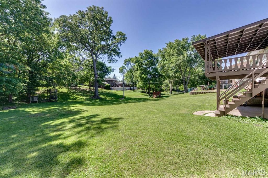 Image 53 of property listing at 20 Elderwood Court, St Louis, MO 63026