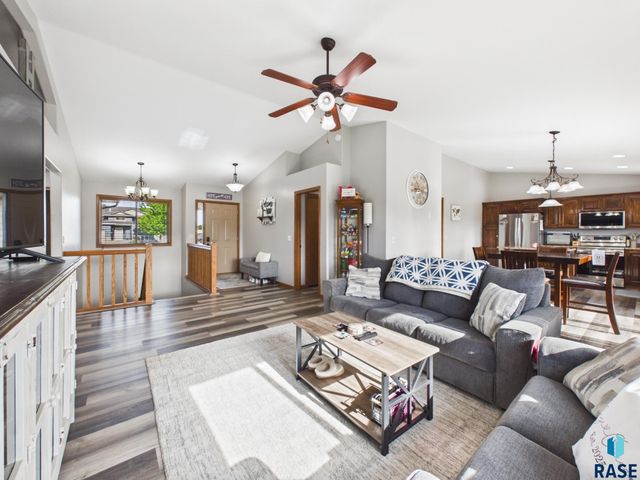 5204 S Culbert Ave Avenue, Sioux Falls, SD 57106