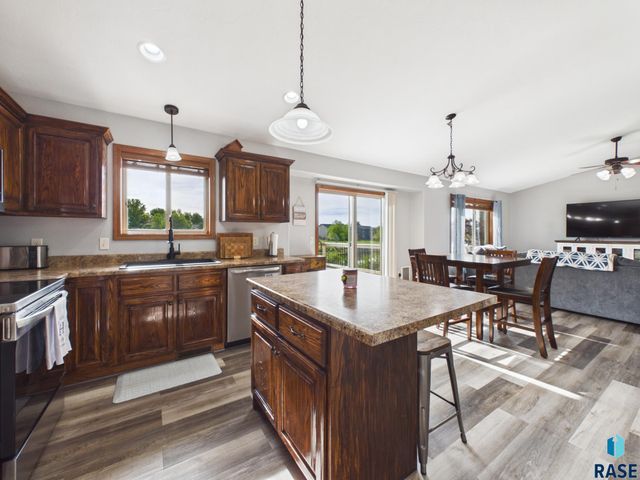 5204 S Culbert Ave Avenue, Sioux Falls, SD 57106