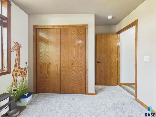 5204 S Culbert Ave Avenue, Sioux Falls, SD 57106