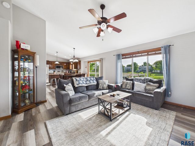 5204 S Culbert Ave Avenue, Sioux Falls, SD 57106