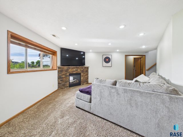 5204 S Culbert Ave Avenue, Sioux Falls, SD 57106