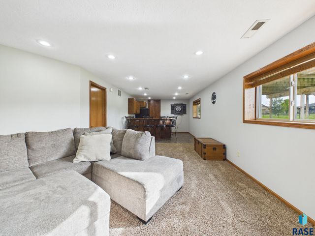 5204 S Culbert Ave Avenue, Sioux Falls, SD 57106