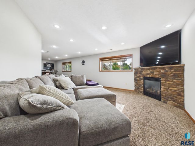 5204 S Culbert Ave Avenue, Sioux Falls, SD 57106