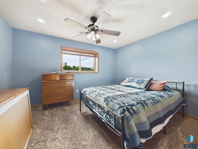 5204 S Culbert Ave Avenue, Sioux Falls, SD 57106