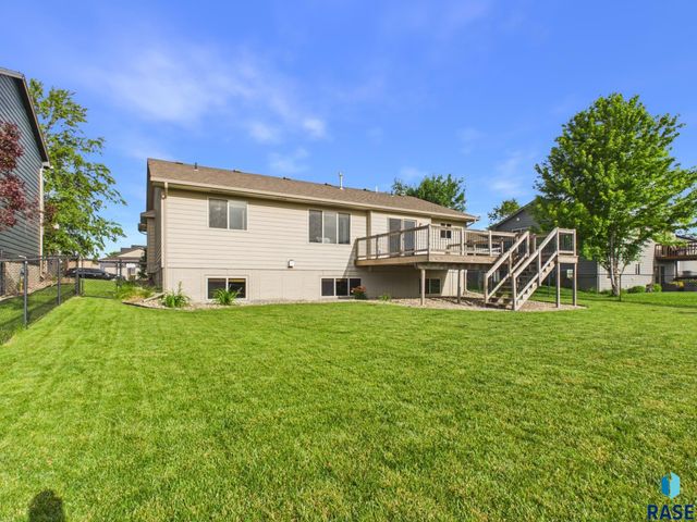 5204 S Culbert Ave Avenue, Sioux Falls, SD 57106