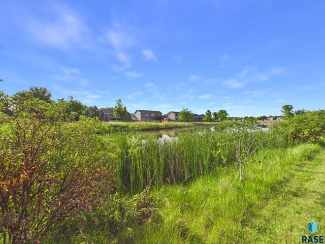 5204 S Culbert Ave Avenue, Sioux Falls, SD 57106