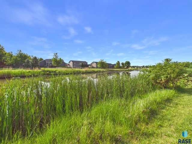 5204 S Culbert Ave Avenue, Sioux Falls, SD 57106