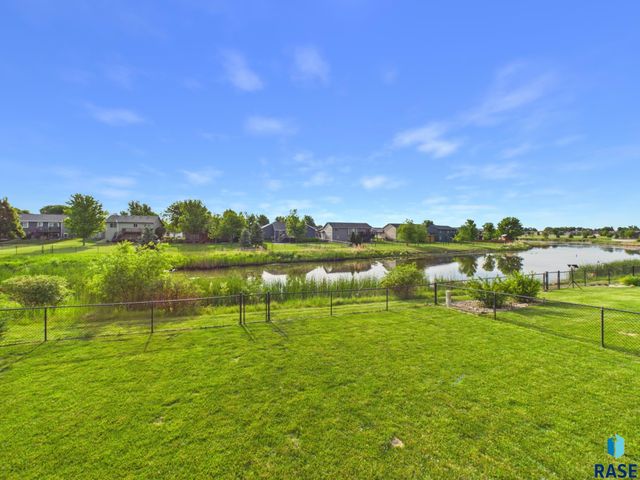 5204 S Culbert Ave Avenue, Sioux Falls, SD 57106