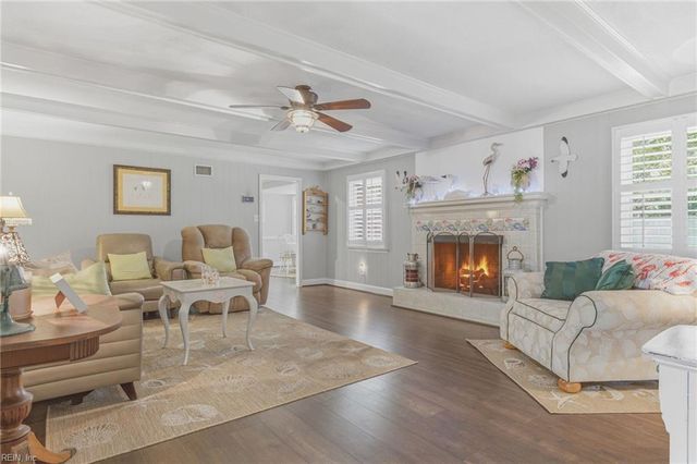 2209 W Admiral DR, Virginia Beach, VA 23451