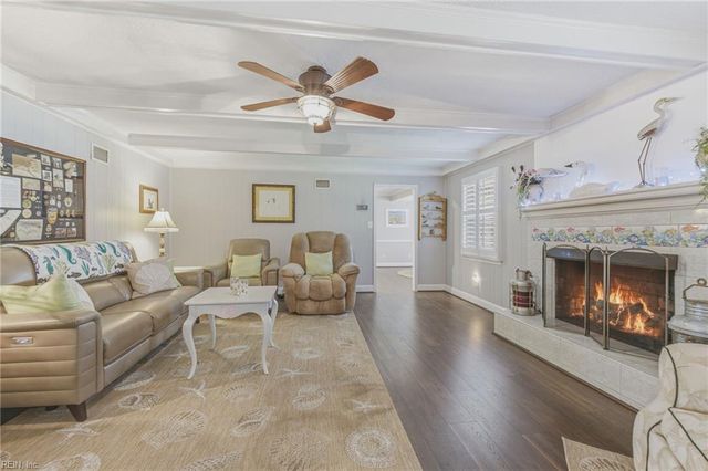 2209 W Admiral DR, Virginia Beach, VA 23451
