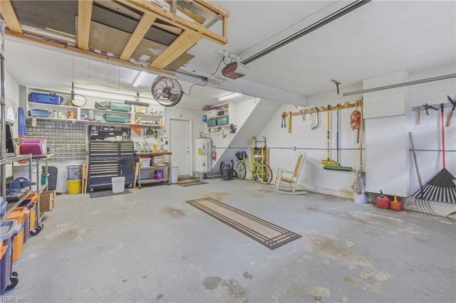 2209 W Admiral DR, Virginia Beach, VA 23451