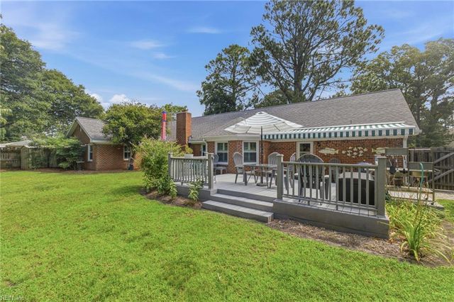 2209 W Admiral DR, Virginia Beach, VA 23451