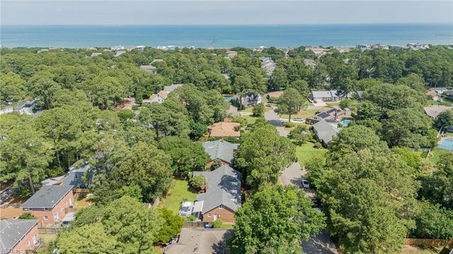 2209 W Admiral DR, Virginia Beach, VA 23451